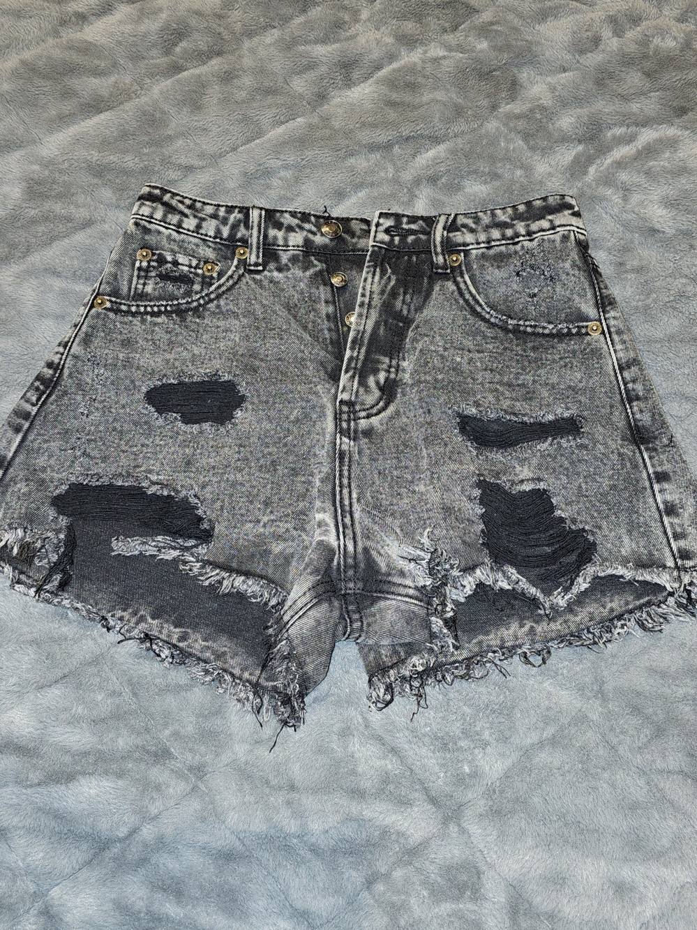 NWT Signature 8 Distressed Acid-Wash Black/Gray Jean Shorts